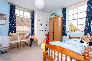 Bedroom- click for photo gallery